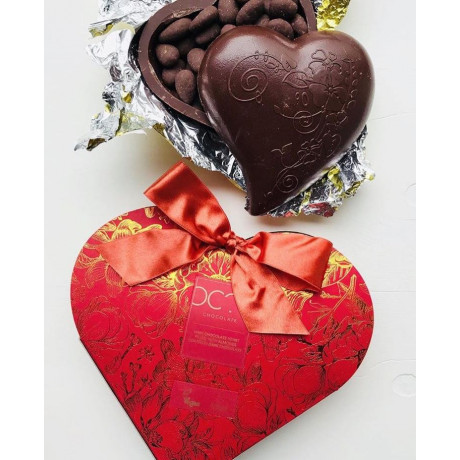 Шоколадне серце з мигдалем у темному шоколаді 400г, Octochocolate - 46922